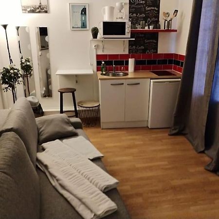 Studio Rue De La Sante Paris Bagian luar foto