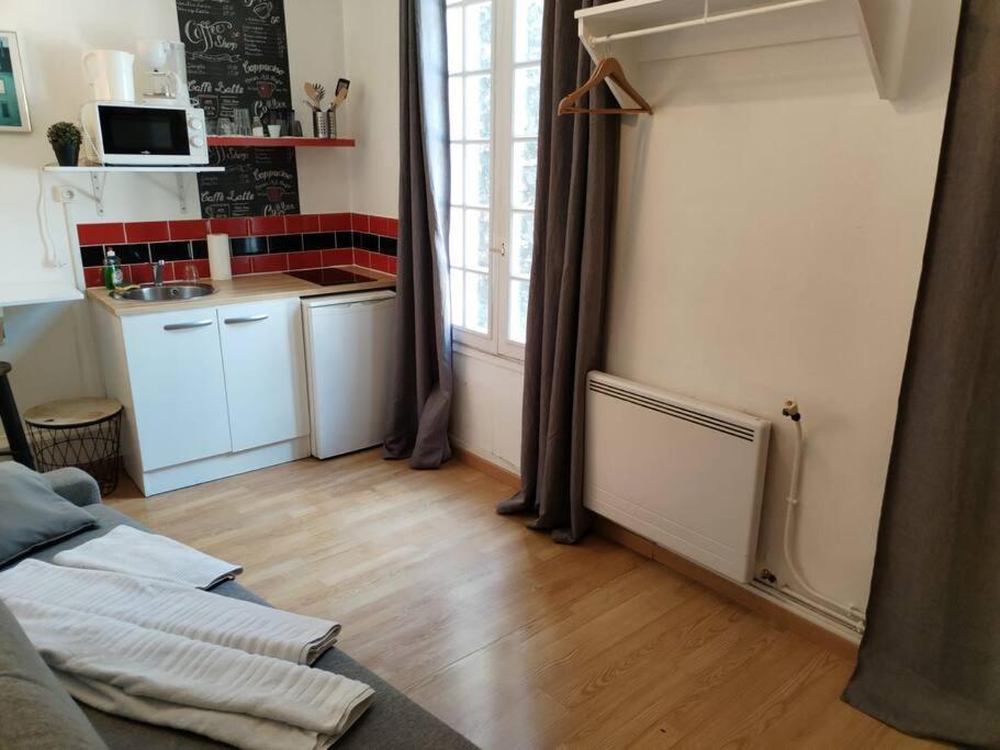 Studio Rue De La Sante Paris Bagian luar foto