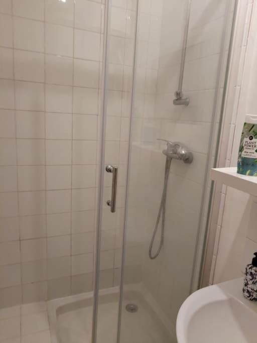 Studio Rue De La Sante Paris Bagian luar foto
